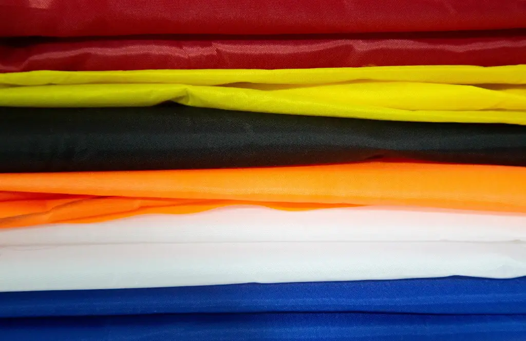 [TI12] Tafeta Impermeable (AMARILLO, 100 mts)