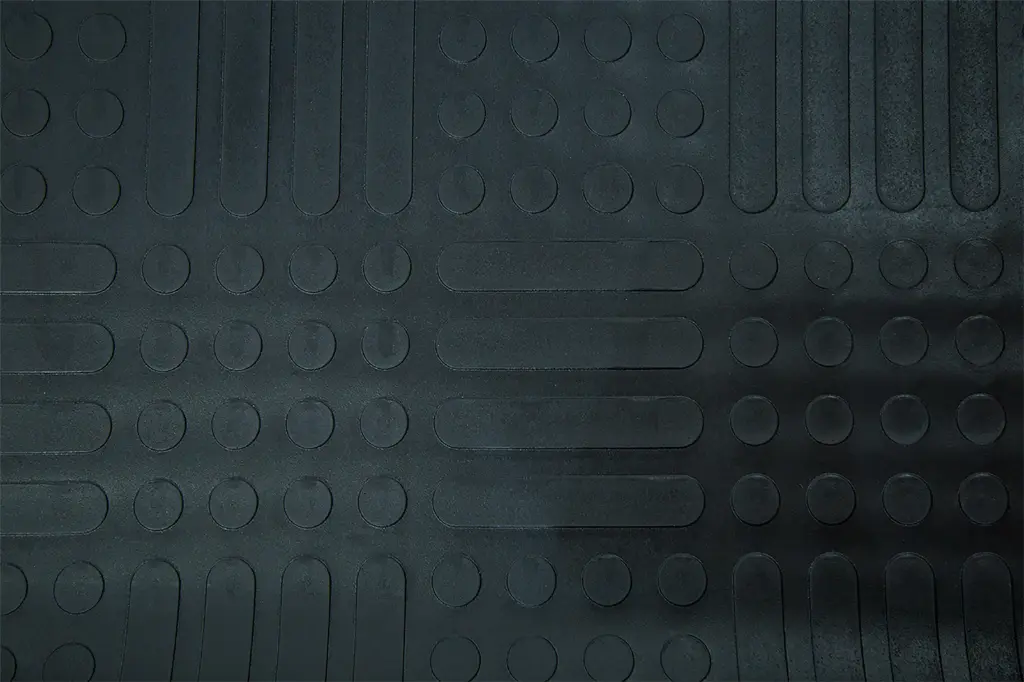 [P02-FYM] Tapete franjas y monedas