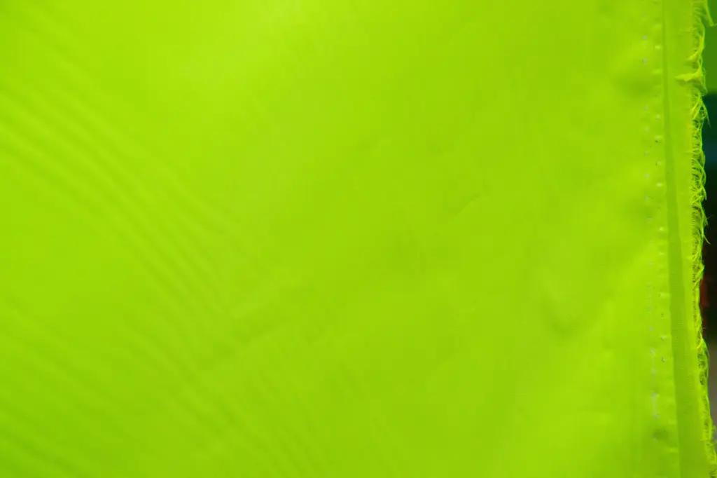 Encauchetado (AMARILLO NEÓN, 50 mts)